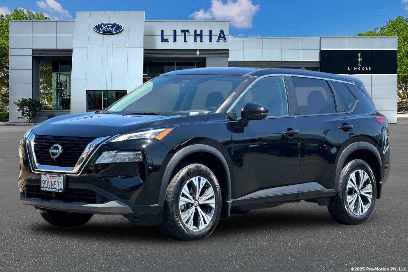 2023 Nissan Rogue SV — SUV — 54,468 mi — Fresno, CA