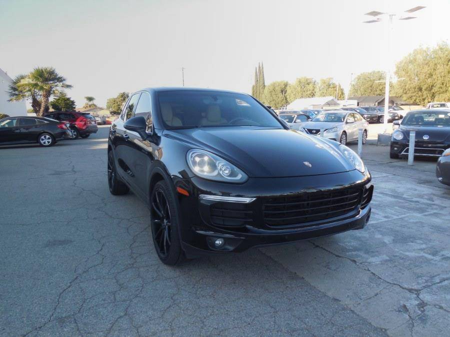 2016 Porsche Cayenne Standard — SUV — 126,344 mi — Hawaiian Gardens, CA