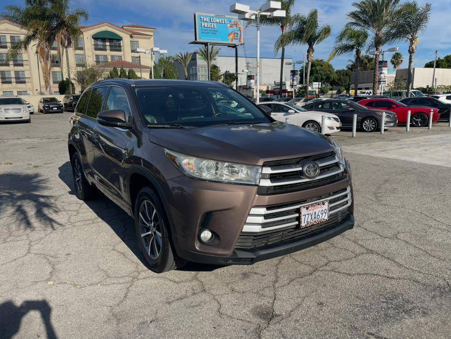 2017 Toyota Highlander XLE — SUV — 173,413 mi — Hawaiian Gardens, CA
