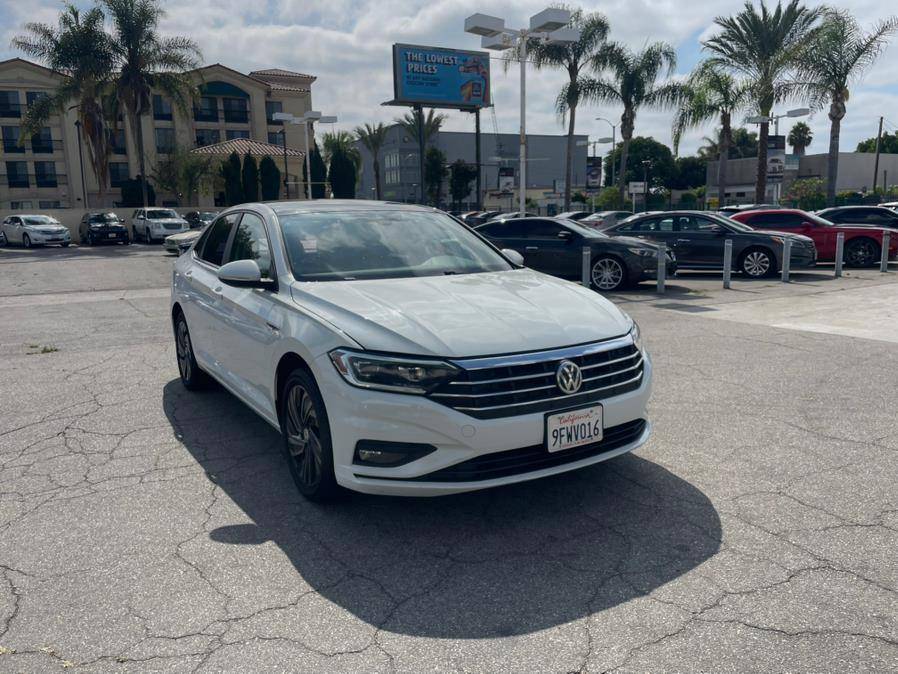 2019 Volkswagen Jetta SEL Premium — Sedan — 155,549 mi — Hawaiian Gardens, CA