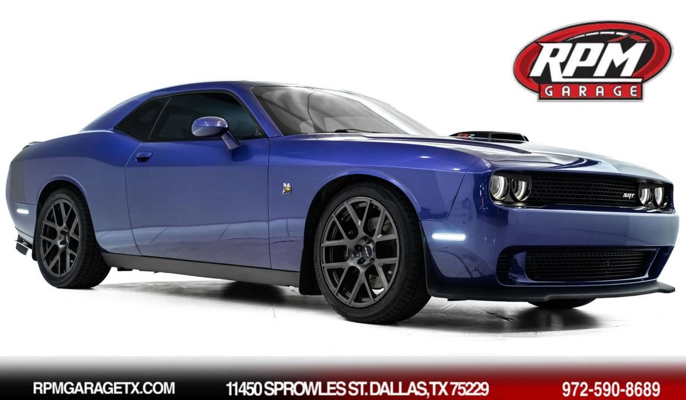 2016 Dodge Challenger 392 Hemi Scat Pack Shaker