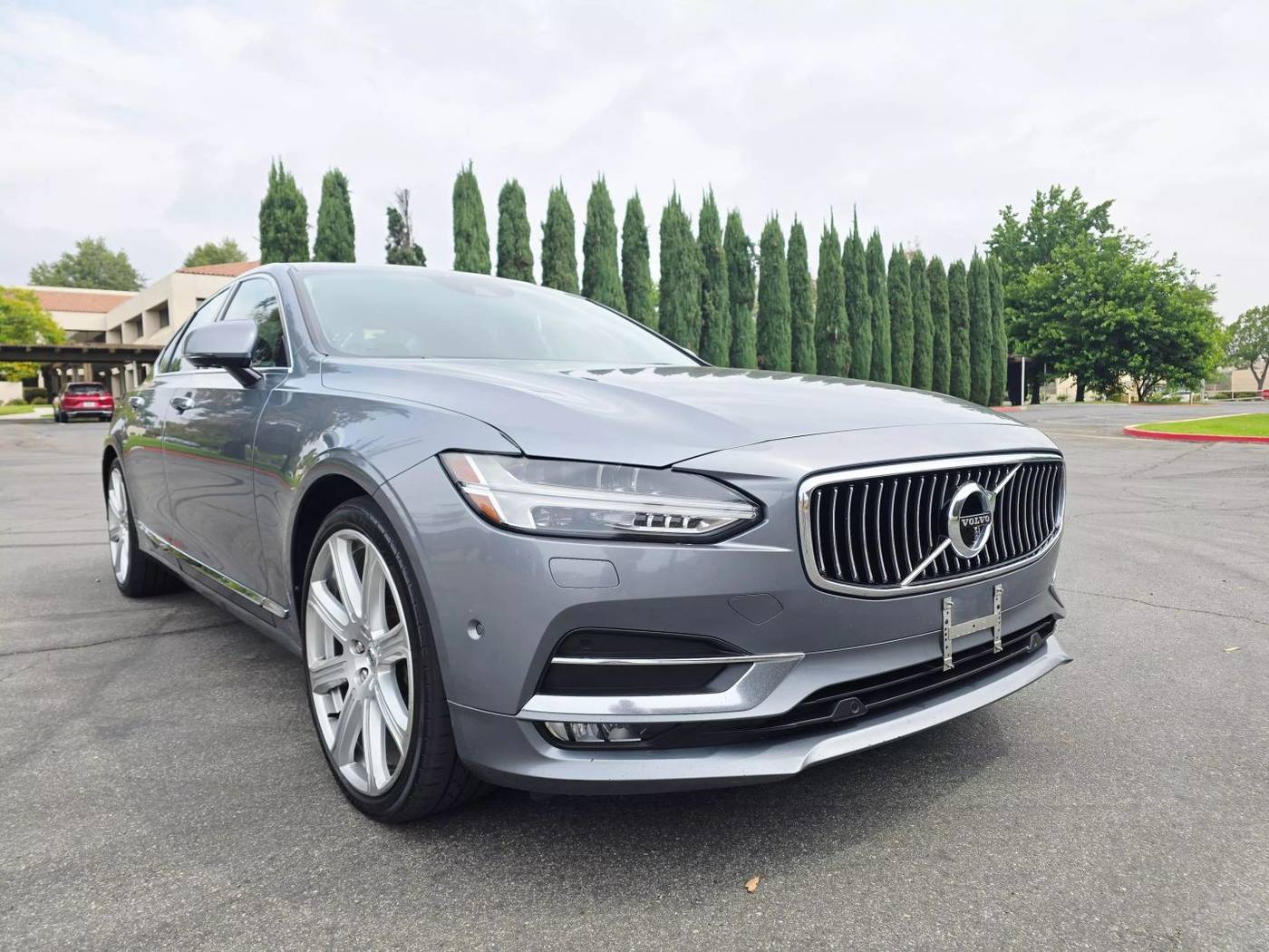 2017 Volvo S90 Inscription — Sedan — 101,361 mi — Riverside, CA