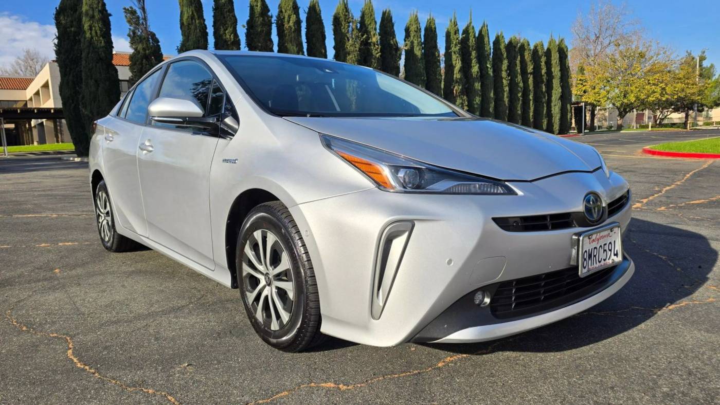2019 Toyota Prius LE — Hatchback — 106,883 mi — Riverside, CA
