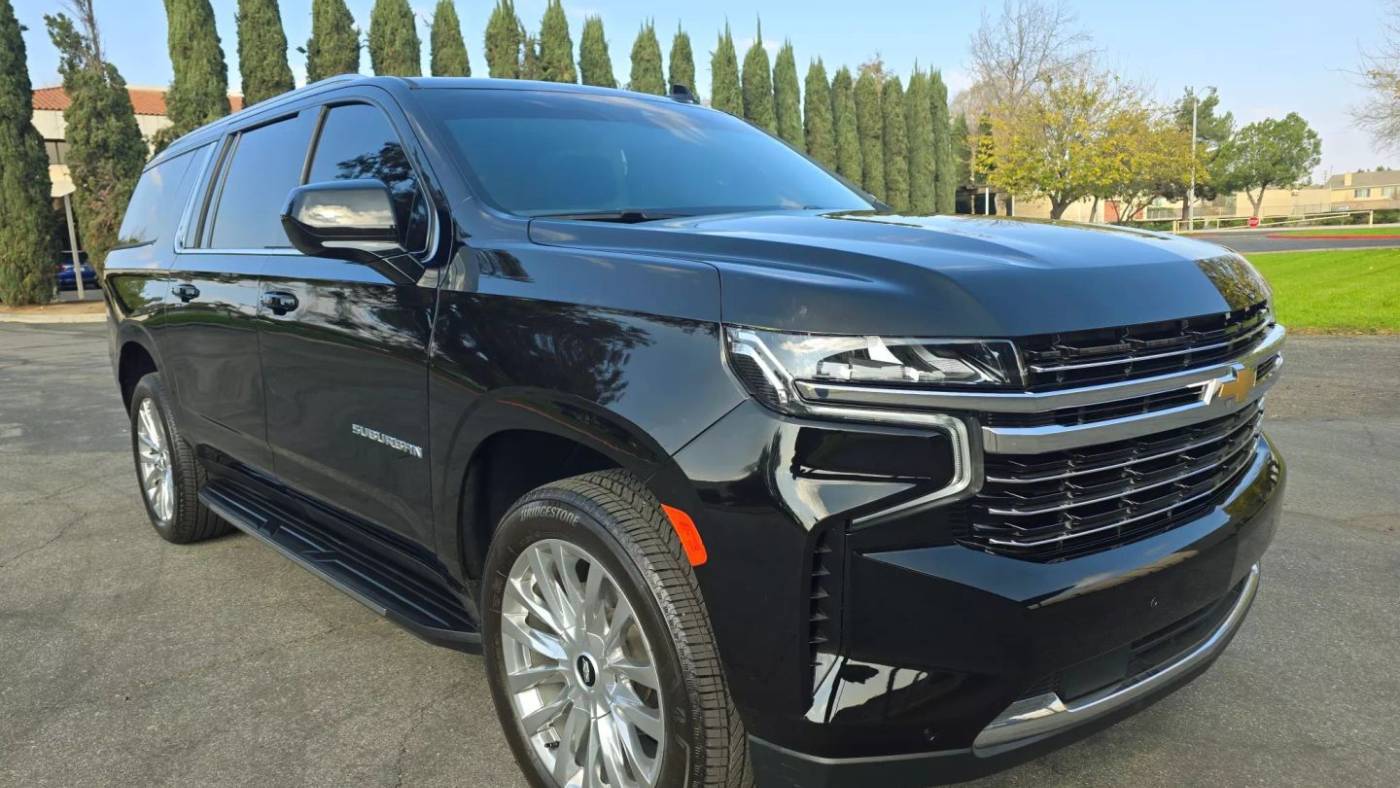 2023 Chevrolet Suburban LT — SUV — 67,895 mi — Riverside, CA