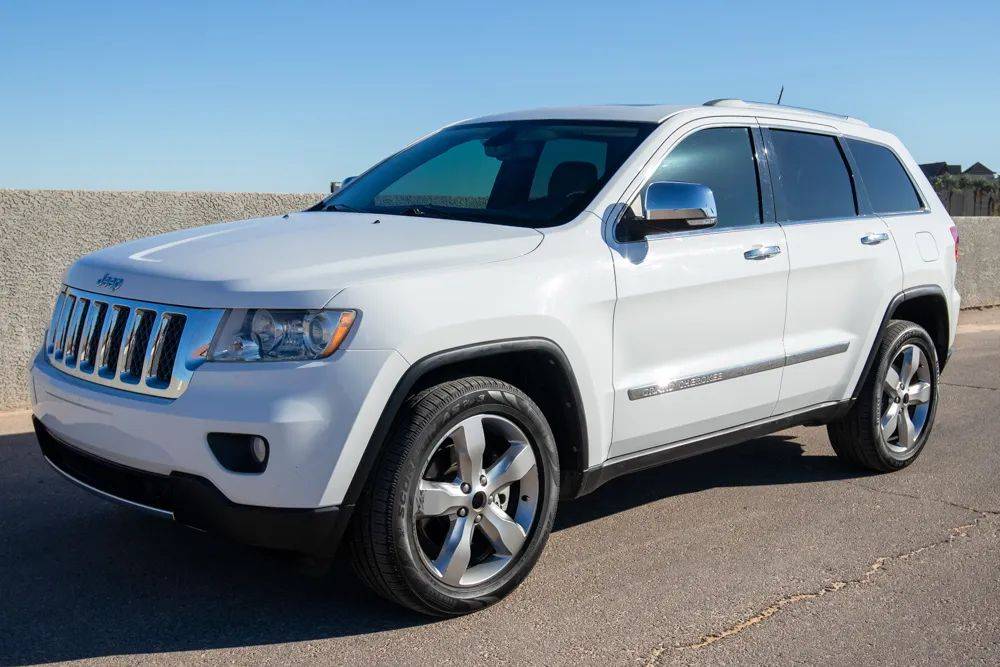 2013 Jeep Grand Cherokee Overland — SUV — 77,138 mi — Las Vegas, NV