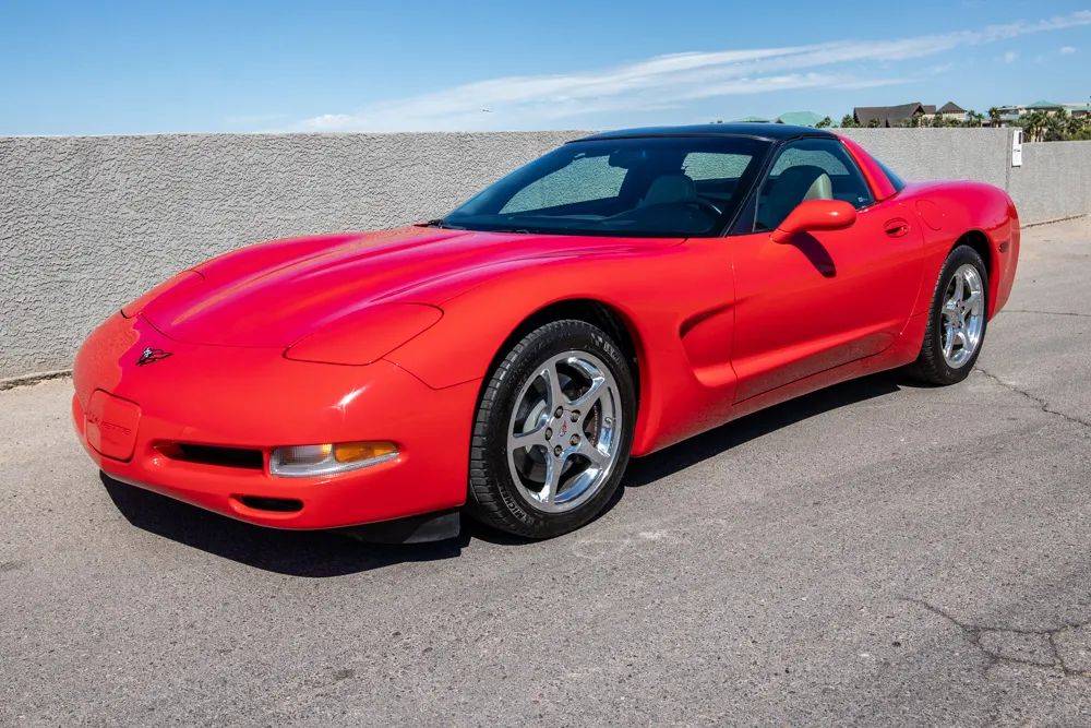 2001 Chevrolet Corvette Base — Coupe — 36,599 mi — Las Vegas, NV