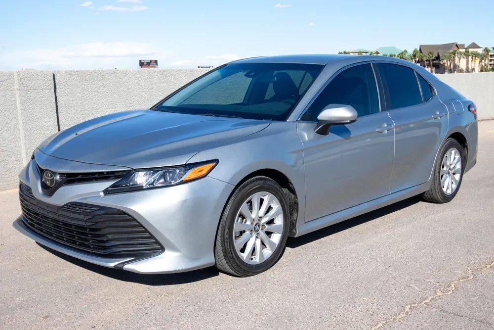 2020 Toyota Camry LE — Sedan — 26,366 mi — Las Vegas, NV