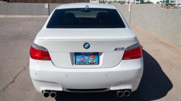 2010 BMW M5 4dr Sedan - Research - GrooveCar