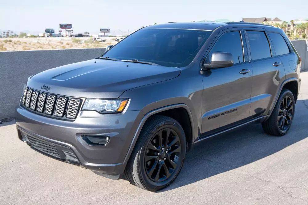 2017 Jeep Grand Cherokee Altitude — SUV — 101,505 mi — Las Vegas, NV