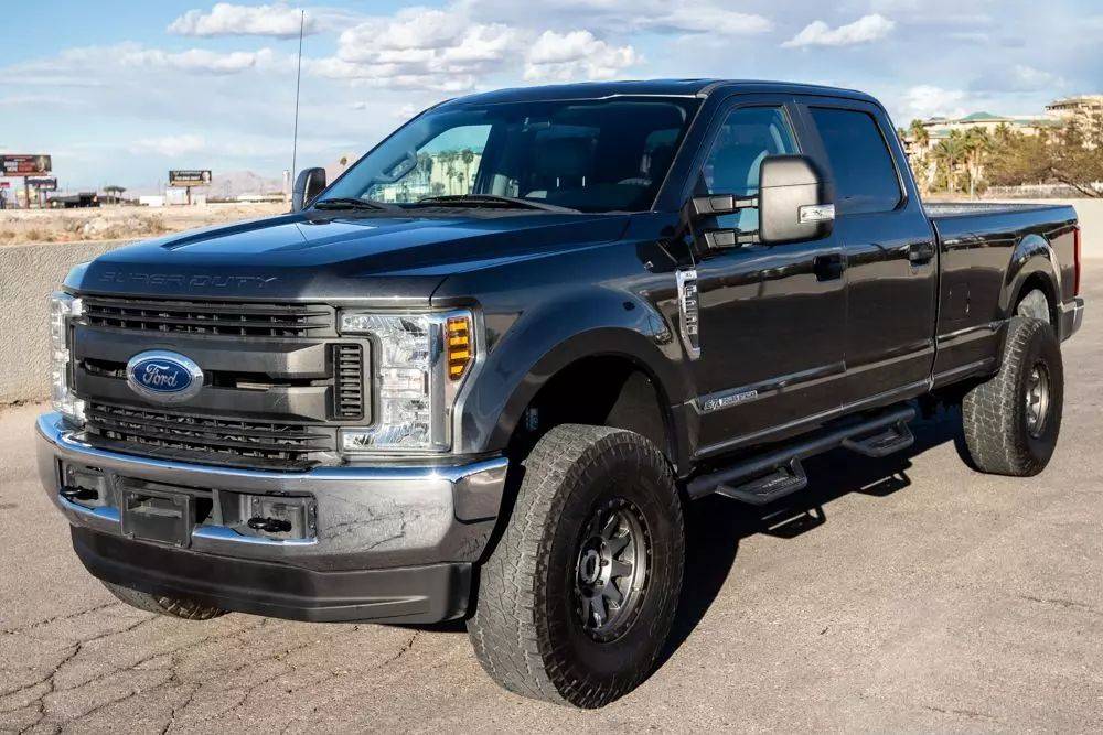 2018 Ford Super Duty F-250 XL — Pickup Truck — 97,926 mi — Las Vegas, NV