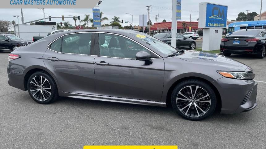 2019 Toyota Camry SE — Sedan — 102,052 mi — Santa Ana, CA