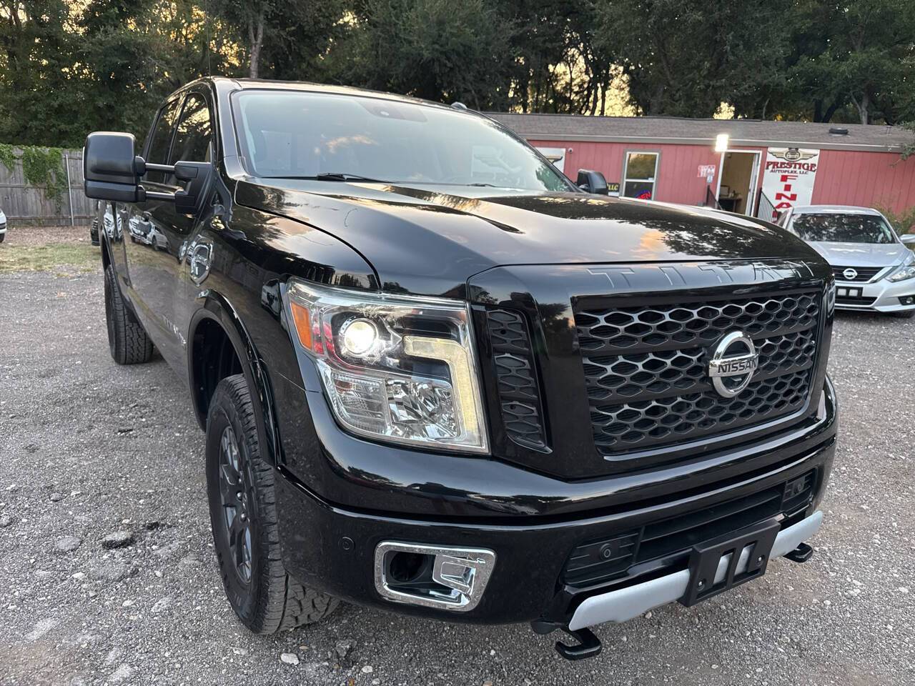 2017 Nissan Titan XD PRO-4X — Pickup Truck — 118,285 mi — Austin, TX