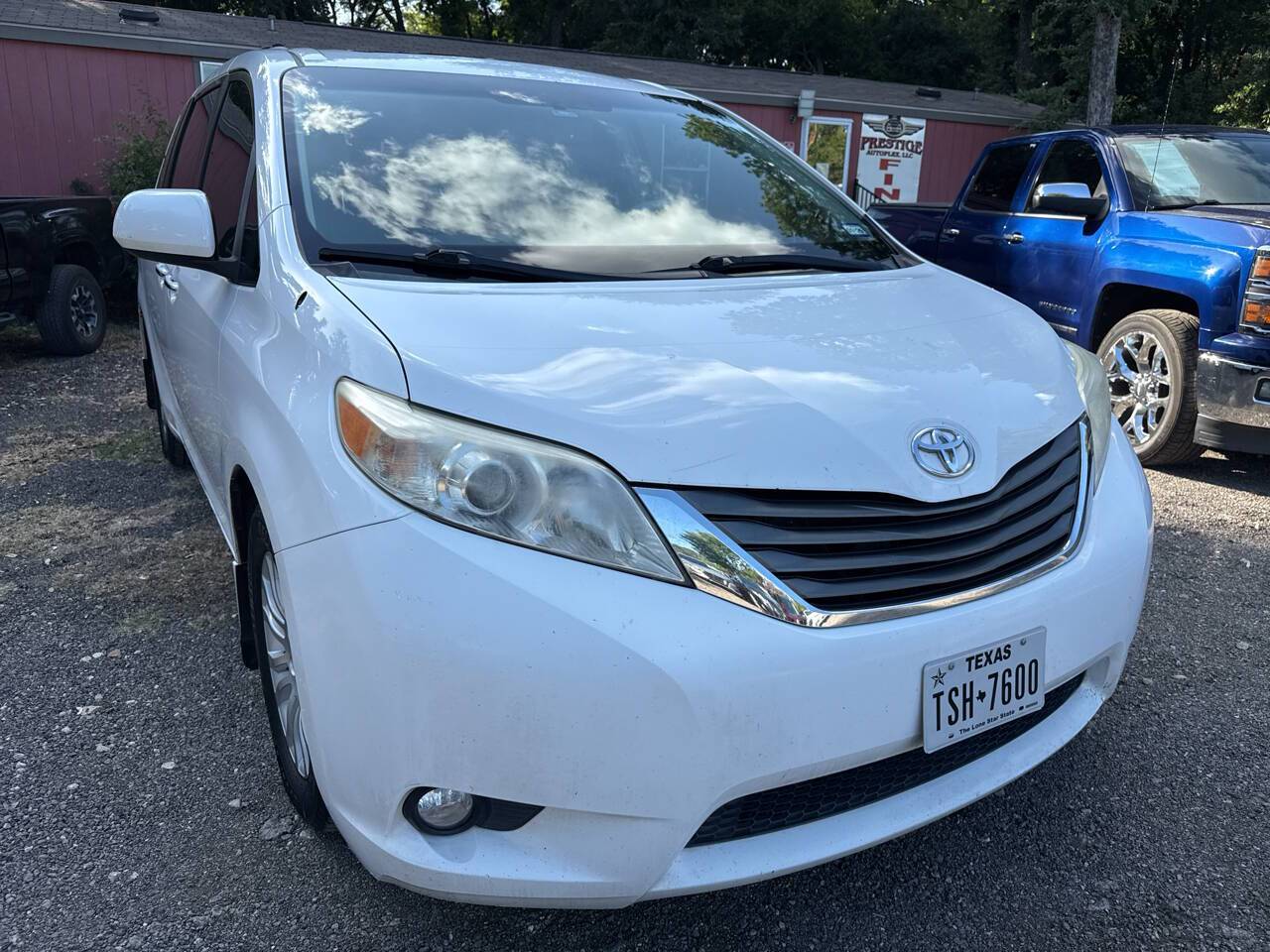 2014 Toyota Sienna XLE — Minivan — 155,071 mi — Austin, TX