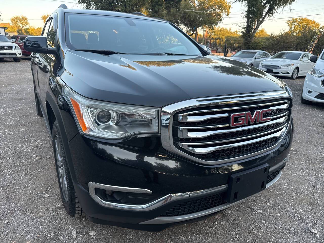 2017 GMC Acadia SLE — SUV — 112,996 mi — Austin, TX