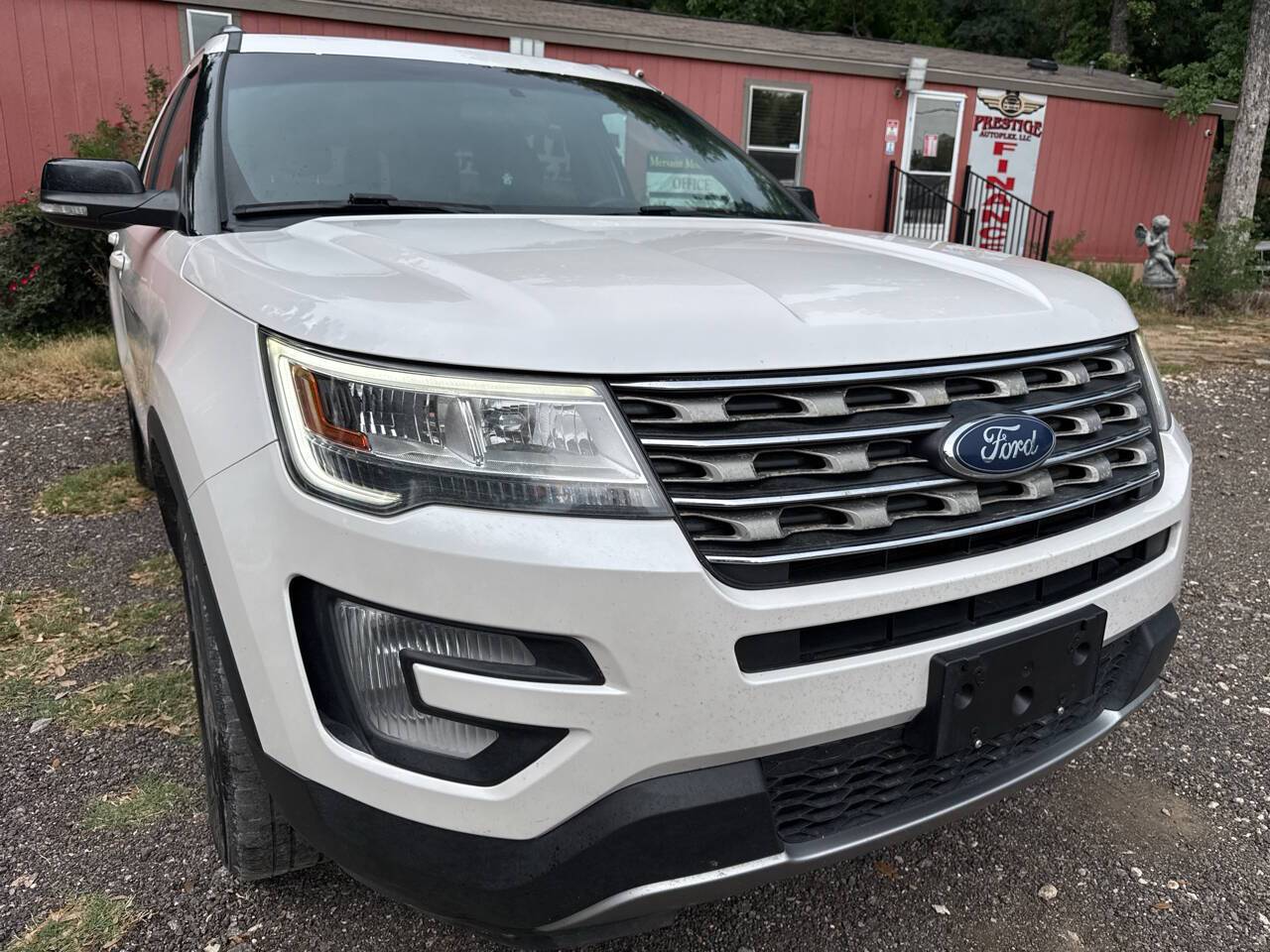 2017 Ford Explorer XLT — SUV — 180,191 mi — Austin, TX