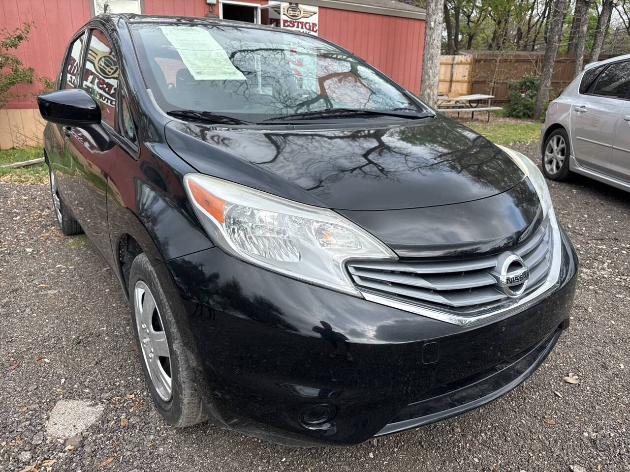 2015 Nissan Versa 1.6 SV — Hatchback — 70,110 mi — Austin, TX