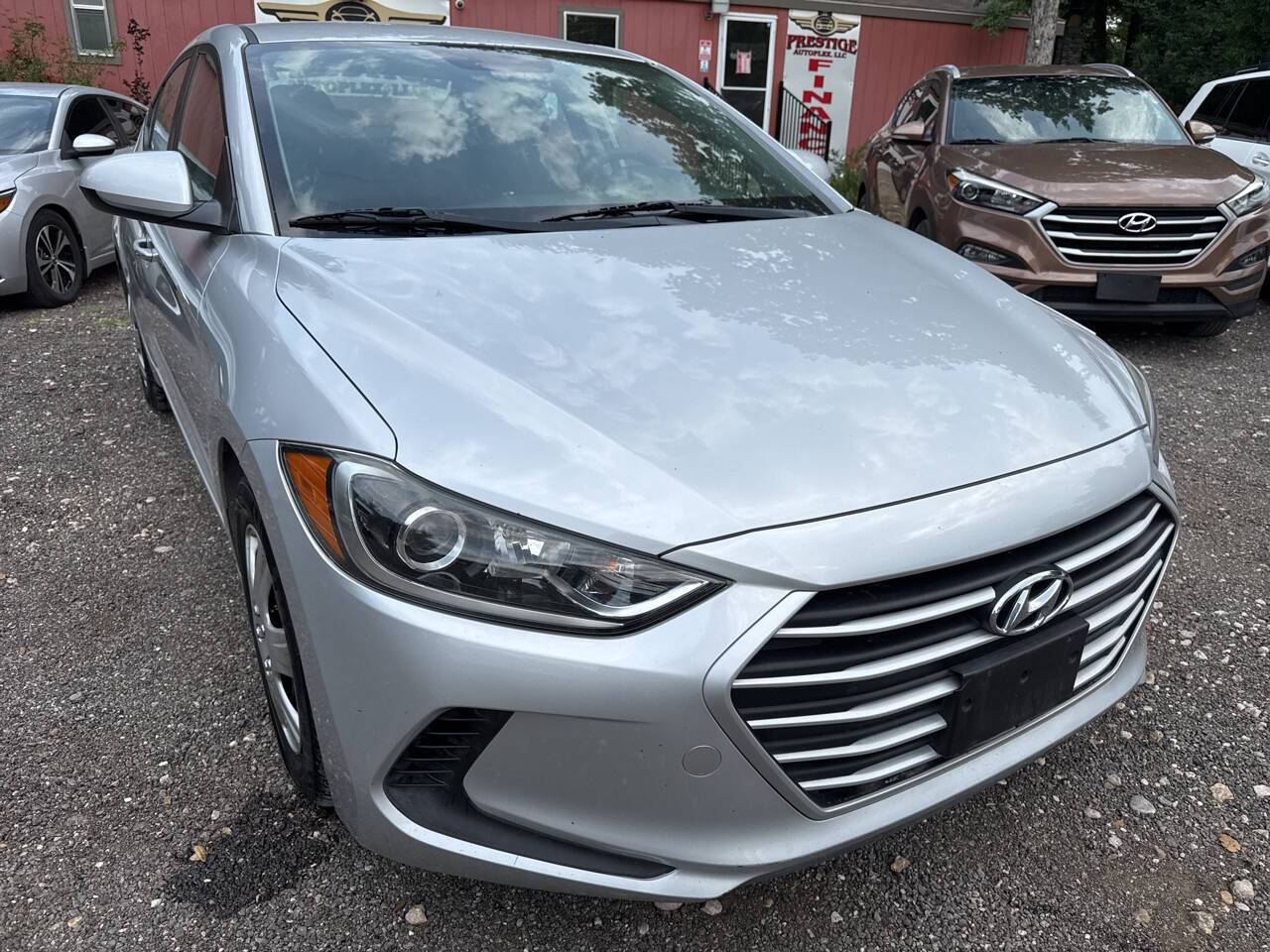 2018 Hyundai Elantra SE — Sedan — 84,180 mi — Austin, TX