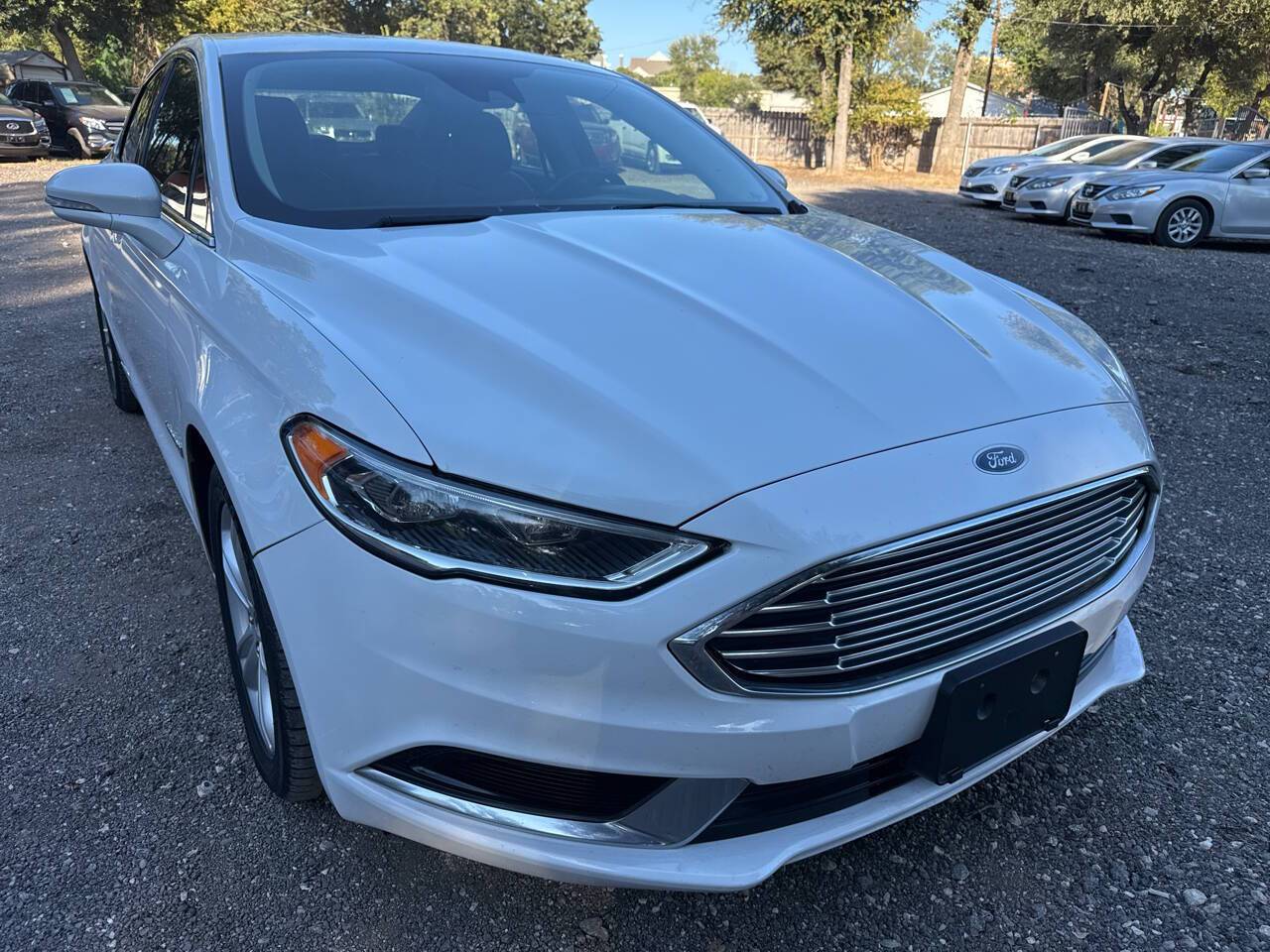 2018 Ford Fusion Hybrid SE — Sedan — 123,307 mi — Austin, TX