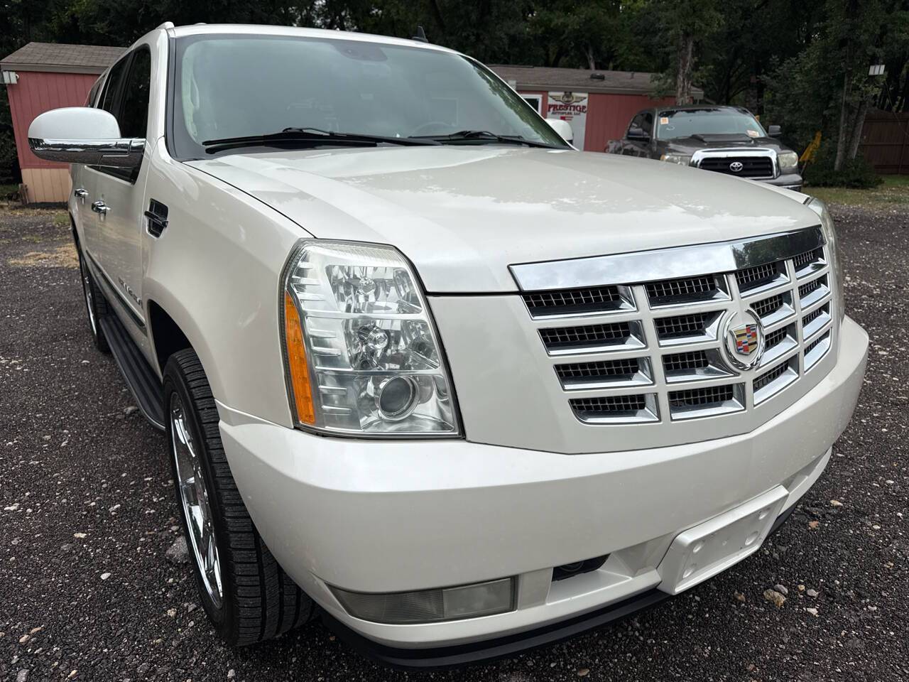 2009 Cadillac Escalade Standard — SUV — 153,158 mi — Austin, TX
