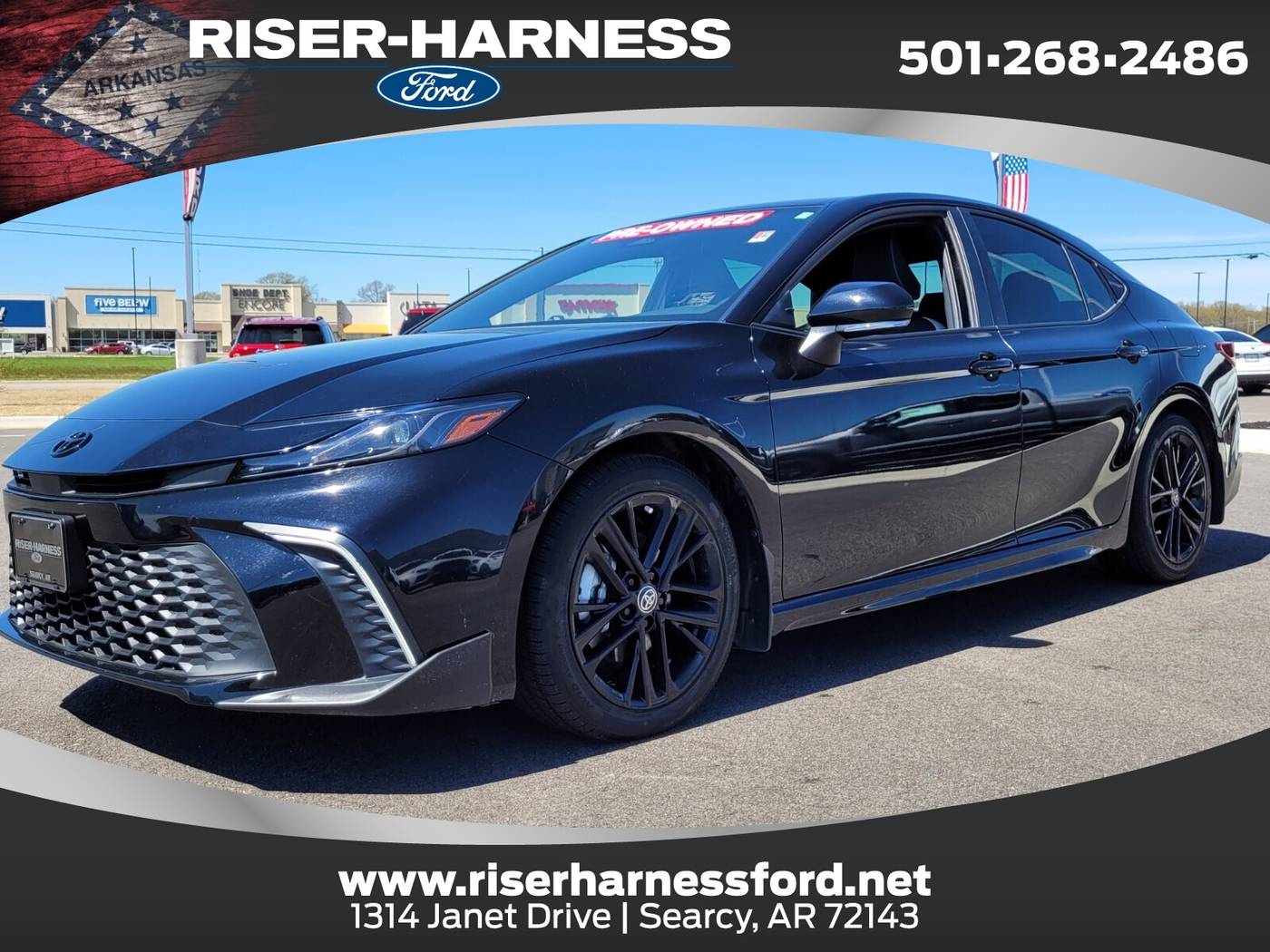2025 Toyota Camry SE — Sedan — 23,304 mi — Searcy, AR