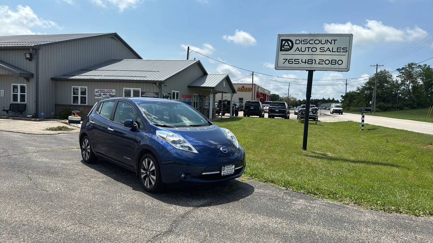 2016 Nissan LEAF SL — Hatchback — 70,168 mi — Lebanon, IN