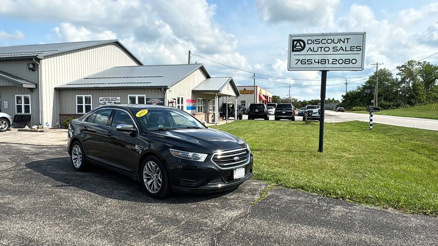 2017 Ford Taurus Limited — Sedan — 97,244 mi — Lebanon, IN