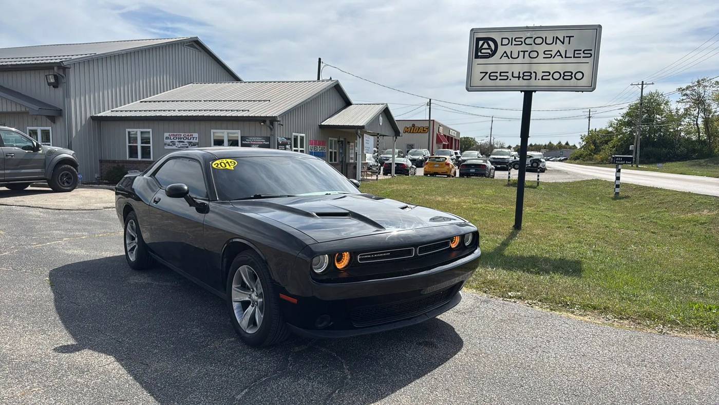 2019 Dodge Challenger SXT — Coupe — 84,864 mi — Lebanon, IN