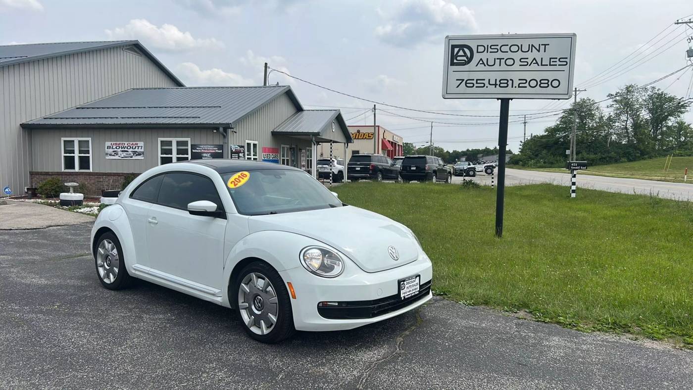 2016 Volkswagen Beetle 1.8T SEL — Hatchback — 105,682 mi — Lebanon, IN