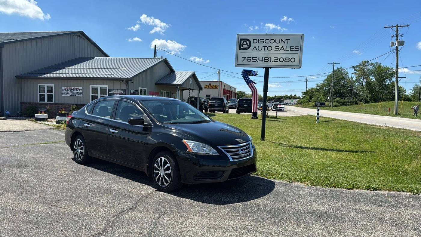 2013 Nissan Sentra SV — Sedan — 111,512 mi — Lebanon, IN