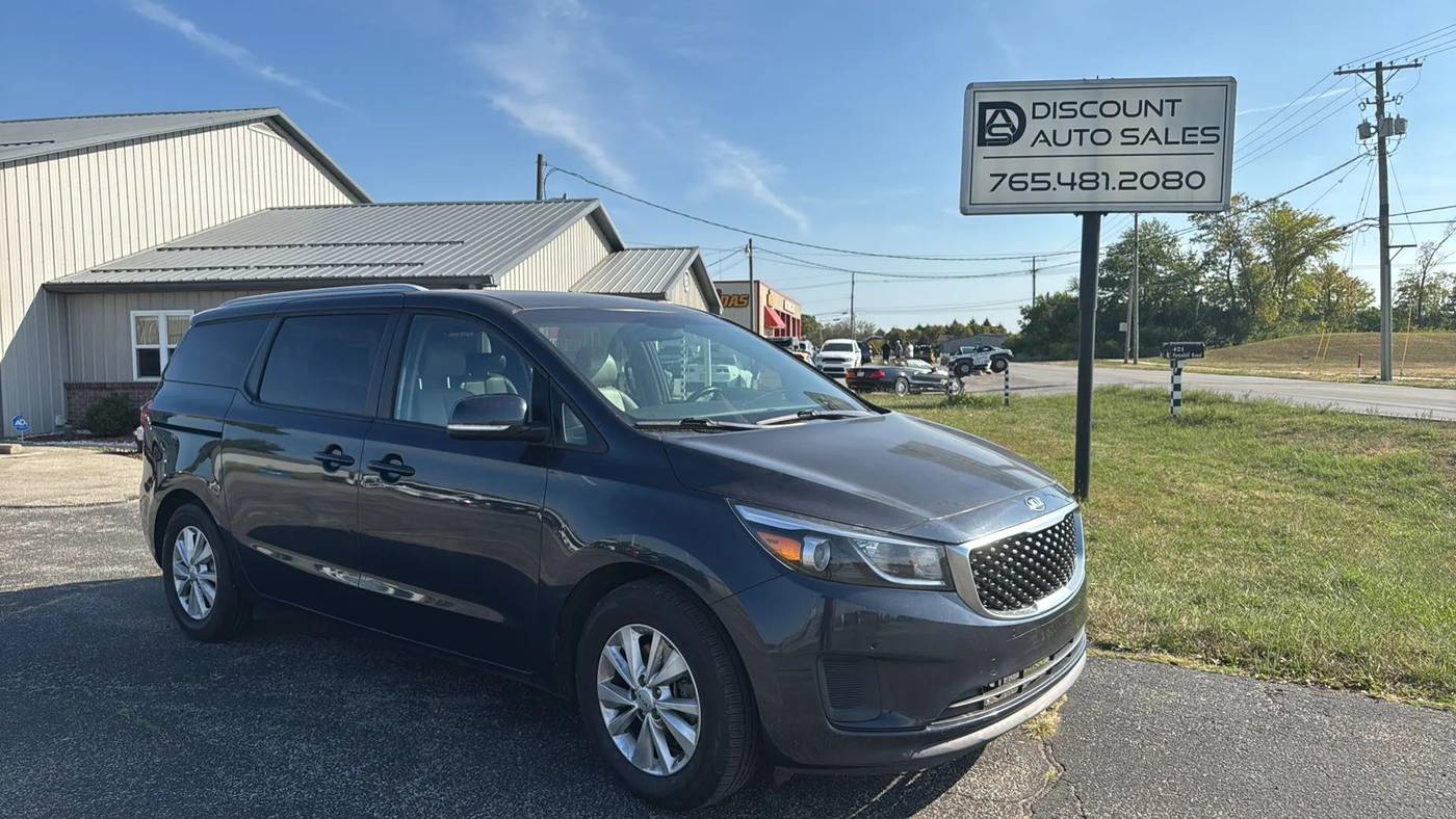 2017 Kia Sedona LX — Minivan — 122,870 mi — Lebanon, IN