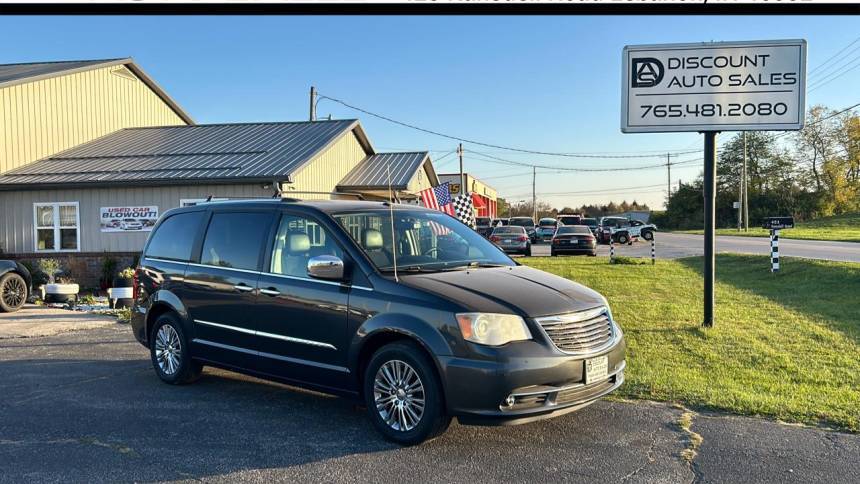 2011 Chrysler Town & Country Limited — Minivan — 187,417 mi — Lebanon, IN