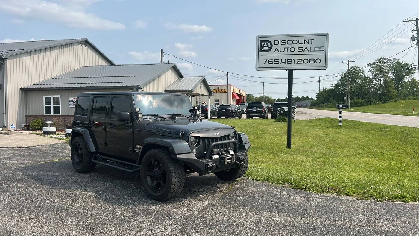 2015 Jeep Wrangler Sahara — SUV — 77,762 mi — Lebanon, IN
