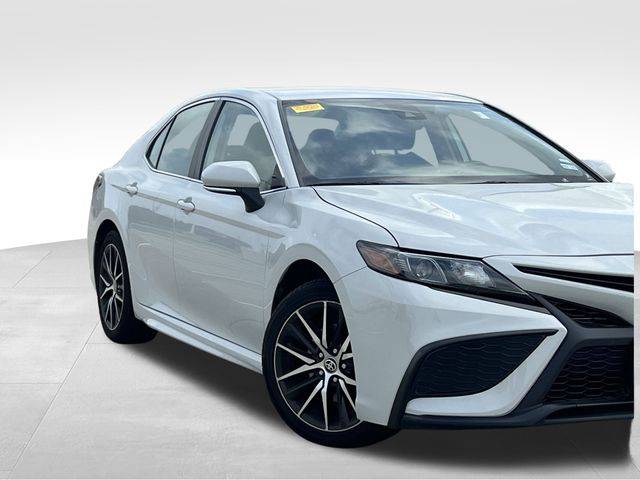2023 Toyota Camry SE — Sedan — 47,606 mi — Manvel, TX