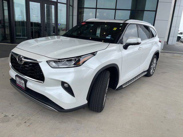 2022 Toyota Highlander Platinum — SUV — 3,646 mi — Manvel, TX
