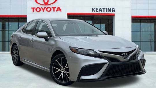 2024 Toyota Camry SE — Sedan — 30,560 mi — Manvel, TX