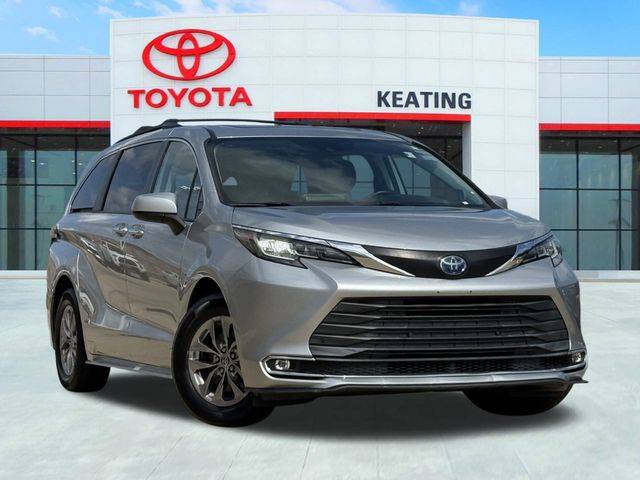 2021 Toyota Sienna XLE — Minivan — 56,415 mi — Manvel, TX