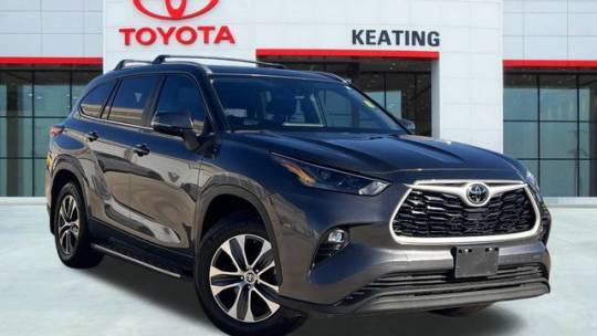 2023 Toyota Highlander XLE — SUV — 30,127 mi — Manvel, TX