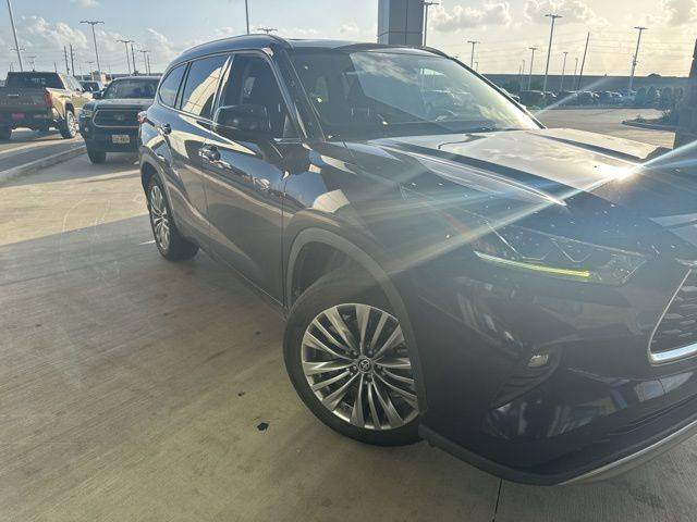 2021 Toyota Highlander Platinum — SUV — 100,794 mi — Manvel, TX