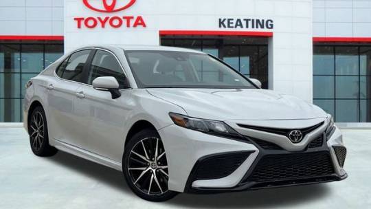 2022 Toyota Camry SE — Sedan — 67,820 mi — Manvel, TX