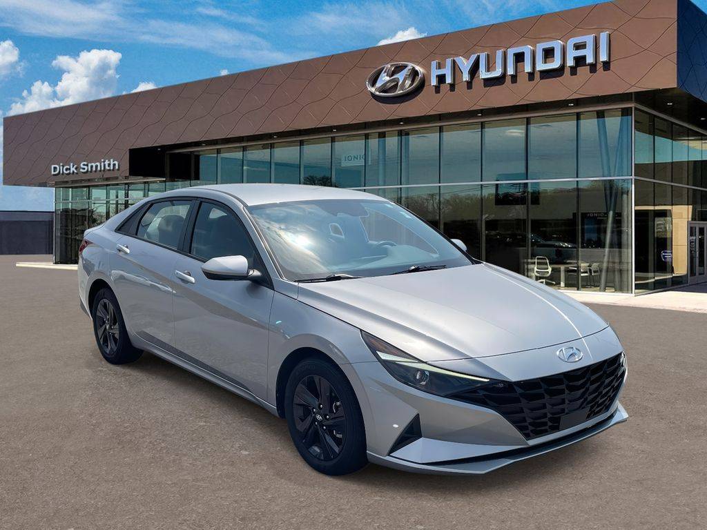 2022 Hyundai Elantra SEL — Sedan — 15,912 mi — Greenville, SC