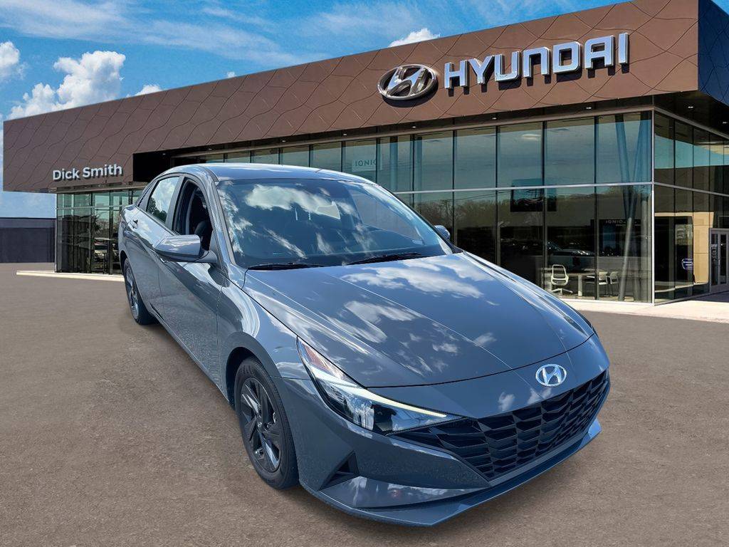 2023 Hyundai Elantra SEL — Sedan — 20,307 mi — Greenville, SC