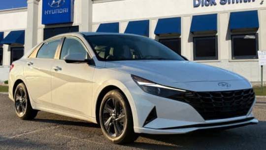 2022 Hyundai Elantra SEL — Sedan — 21,099 mi — Greenville, SC