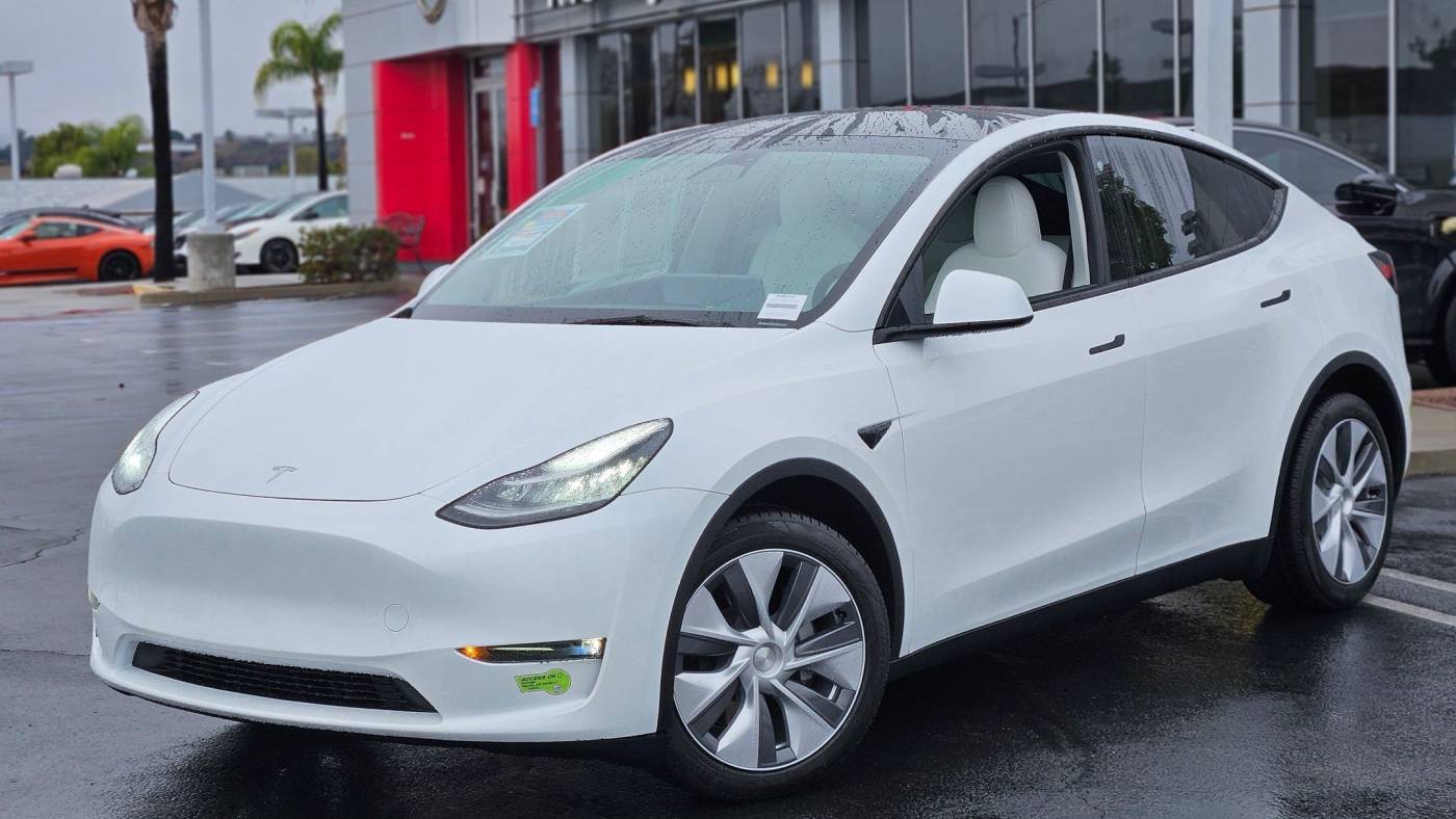 2023 Tesla Model Y Long Range — SUV — 20,230 mi — Poway, CA