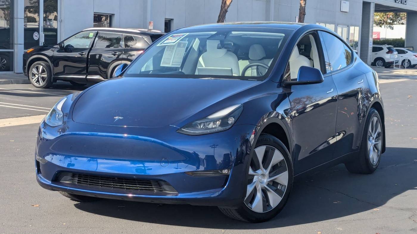 2023 Tesla Model Y Long Range — SUV — 19,037 mi — Poway, CA