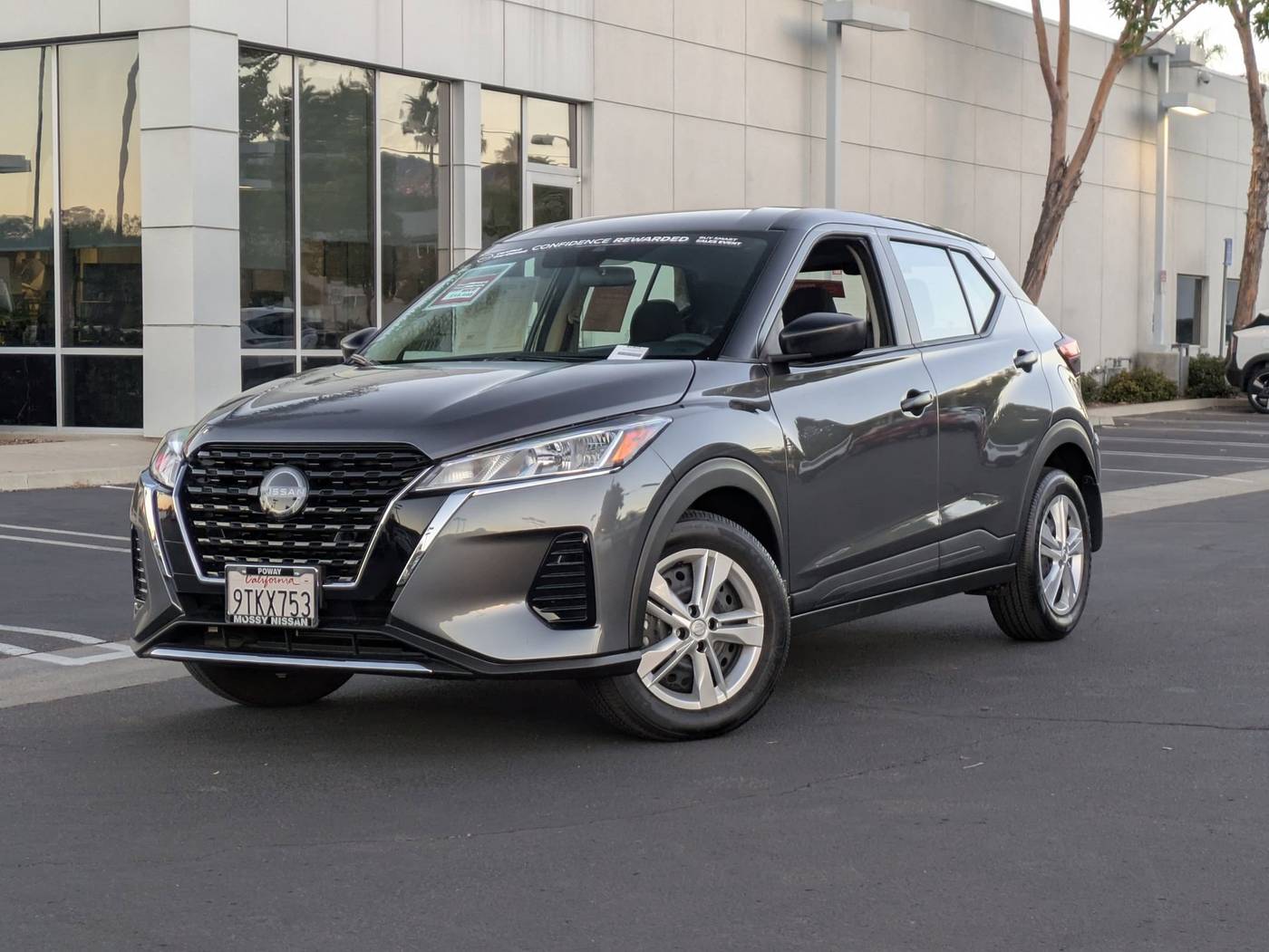 2025 Nissan Kicks Play S — SUV — 5,487 mi — Poway, CA