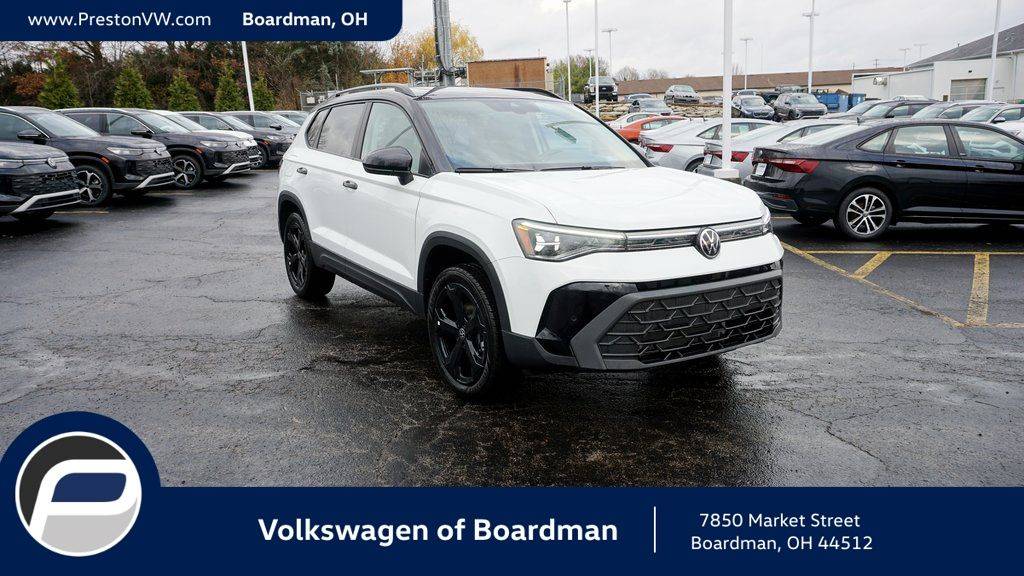 2026 Volkswagen Taos SE Black 4Motion