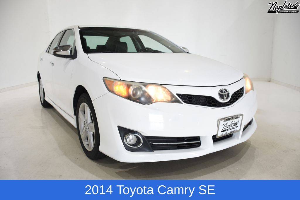 2014 Toyota Camry SE — Sedan — 101,277 mi — Urbana, IL