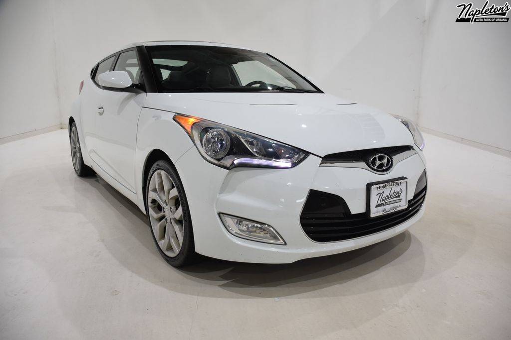 2013 Hyundai Veloster Base — Hatchback — 91,356 mi — Urbana, IL