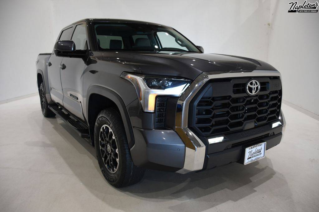 2022 Toyota Tundra SR5 — Pickup Truck — 22,842 mi — Urbana, IL