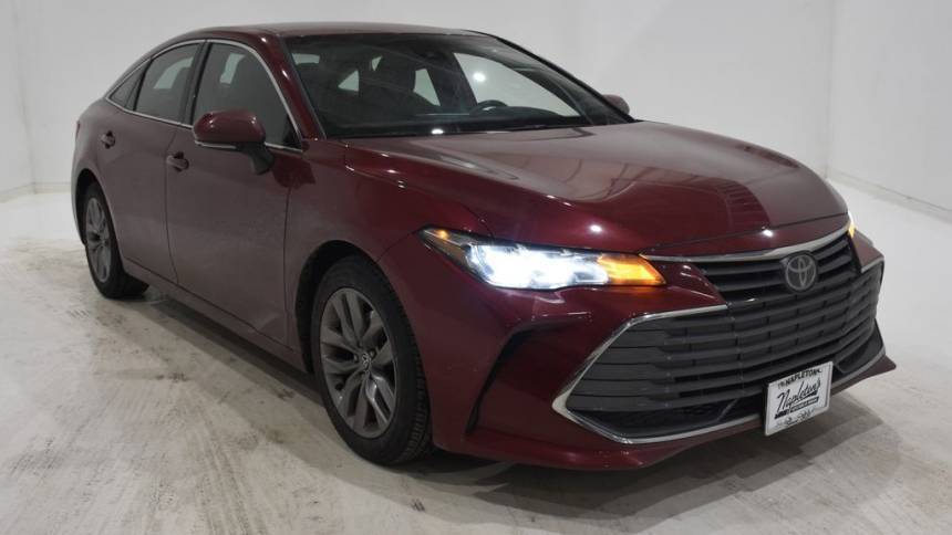 2022 Toyota Avalon XLE — Sedan — 56,828 mi — Urbana, IL
